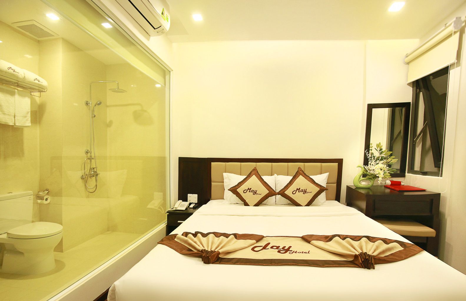 double room | premium bedding, down duvets, memory-foam beds, minibar