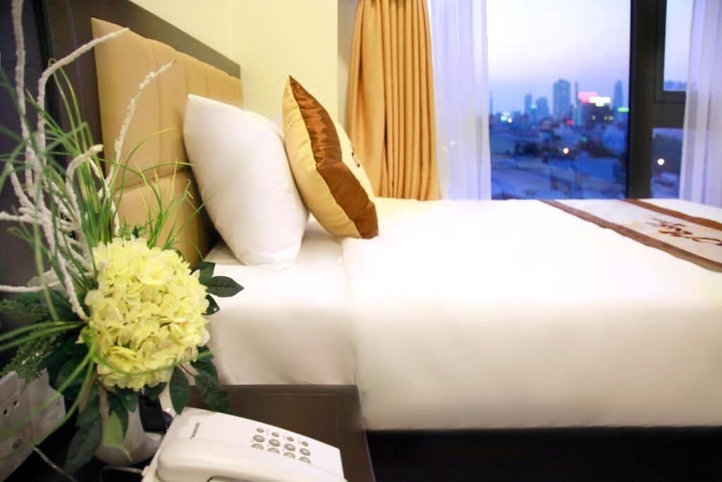 premium bedding, down duvets, memory-foam beds, minibar