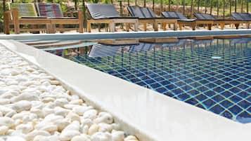 Outdoor pool, pool umbrellas, sun loungers