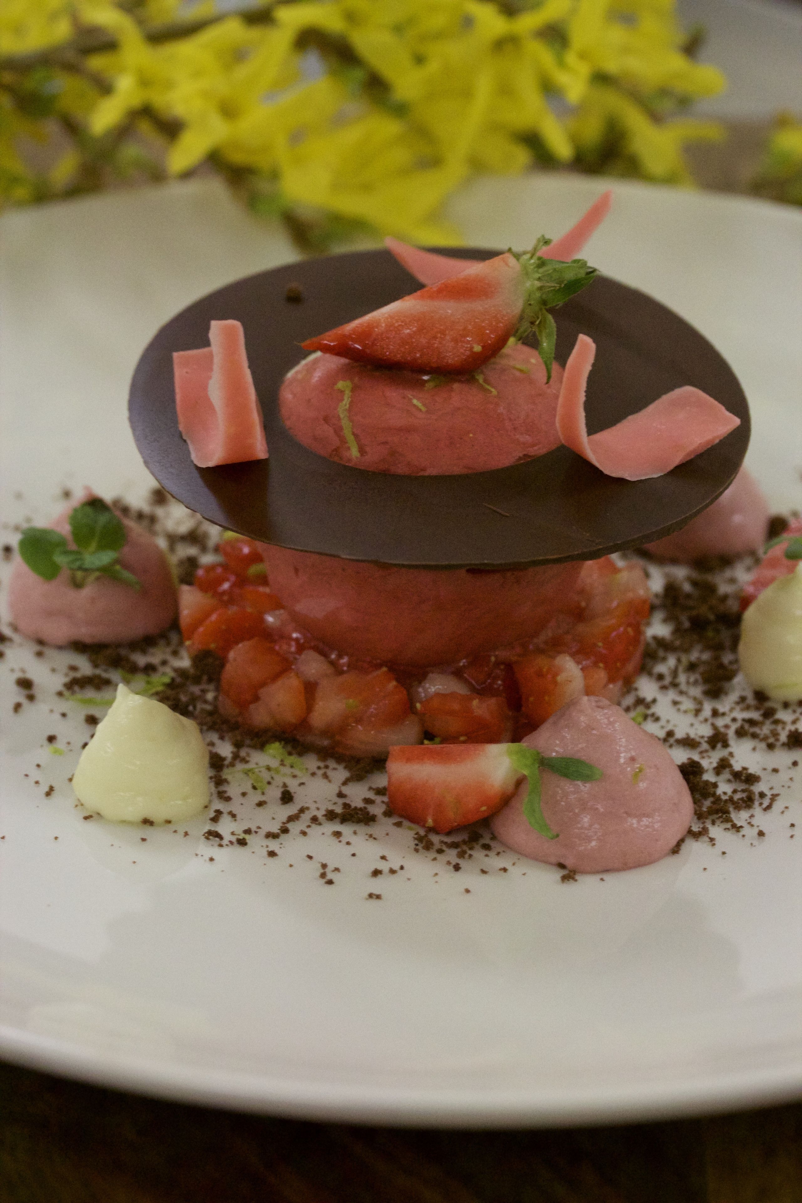 breakfast, lunch, dinner served; french cuisine