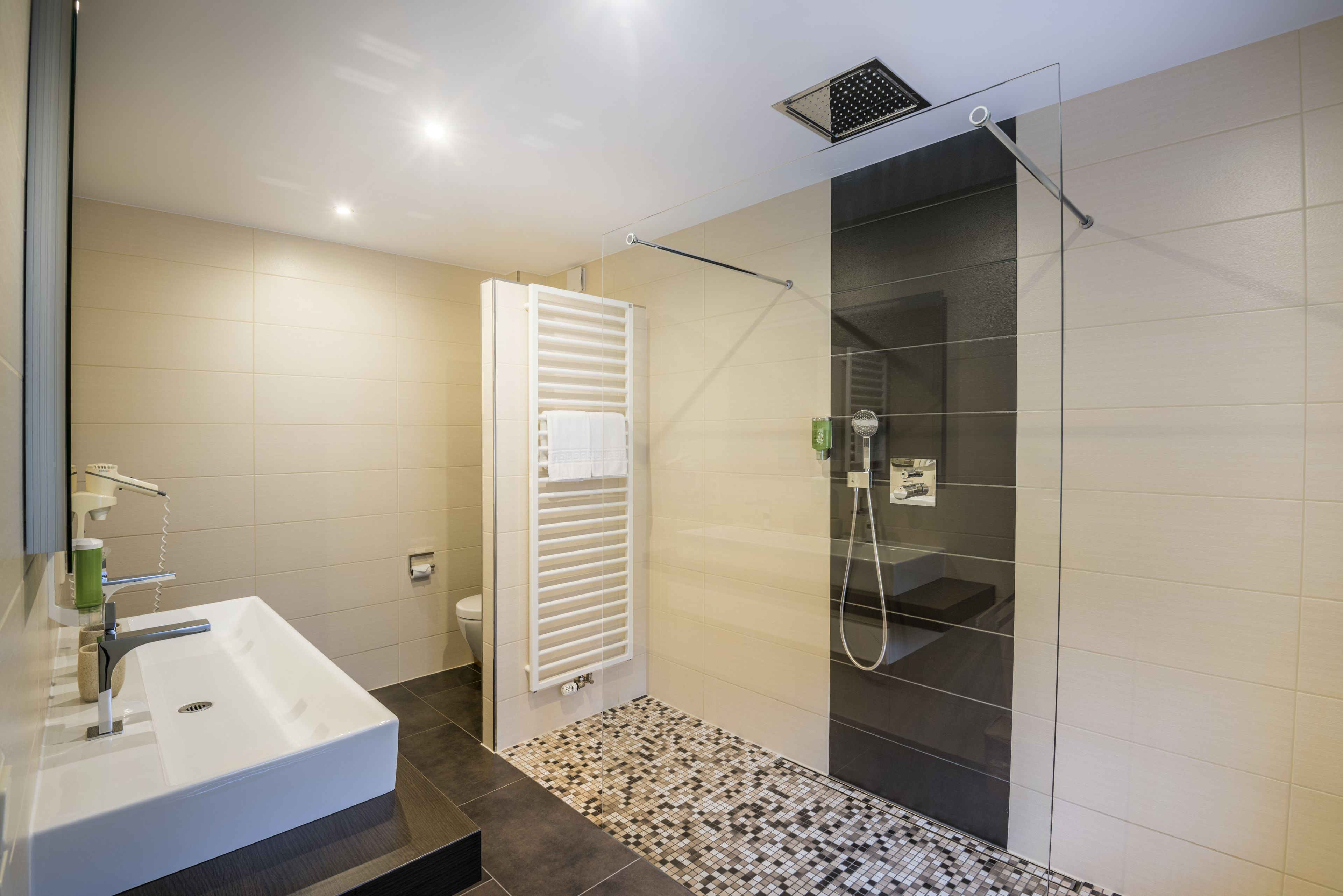 superior double room | bathroom | shower, hair dryer, slippers, towels