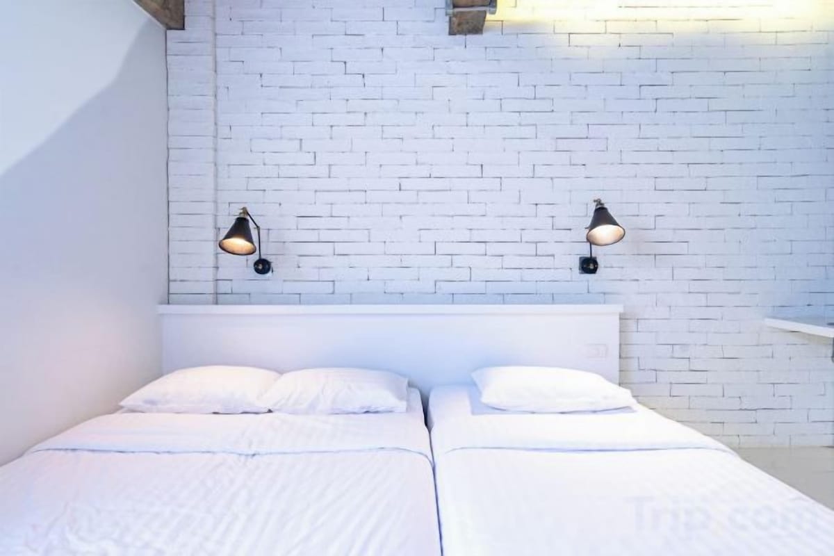 Iron/ironing board (on request), free WiFi, bed sheets