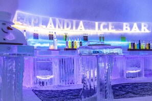 Bar (in der Unterkunft)