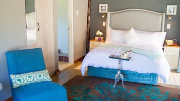 1 bedroom, in-room safe, desk, blackout curtains