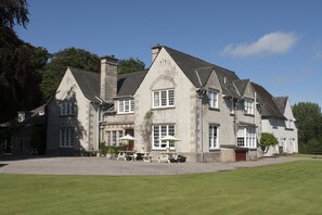 Exterior - Knockomie Hotel (Forres)