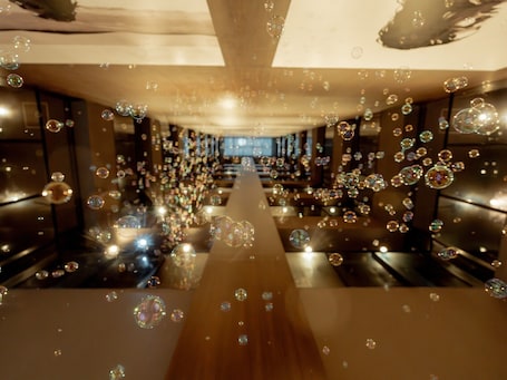 Reception. Hotel AQUA CITTA Naha