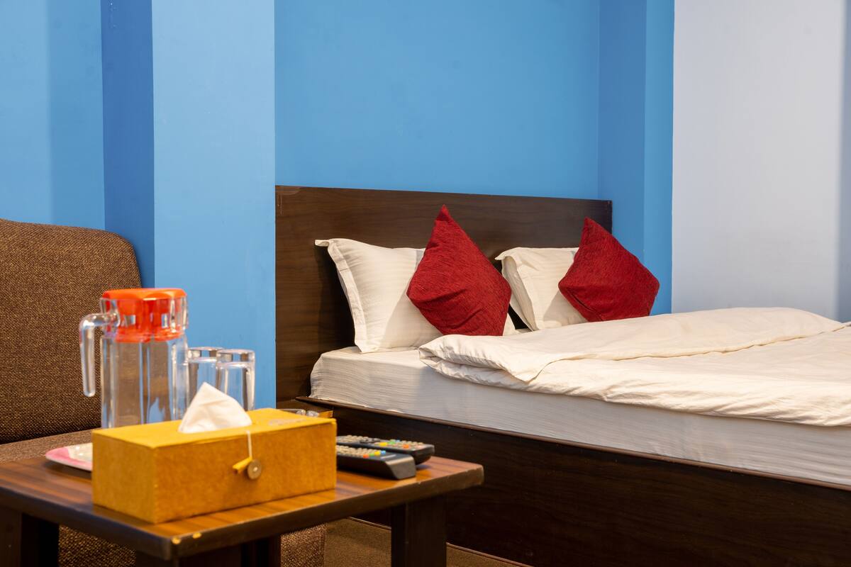 Quarto standard, 1 cama Queen | 1 quarto, Wi-Fi de cortesia
