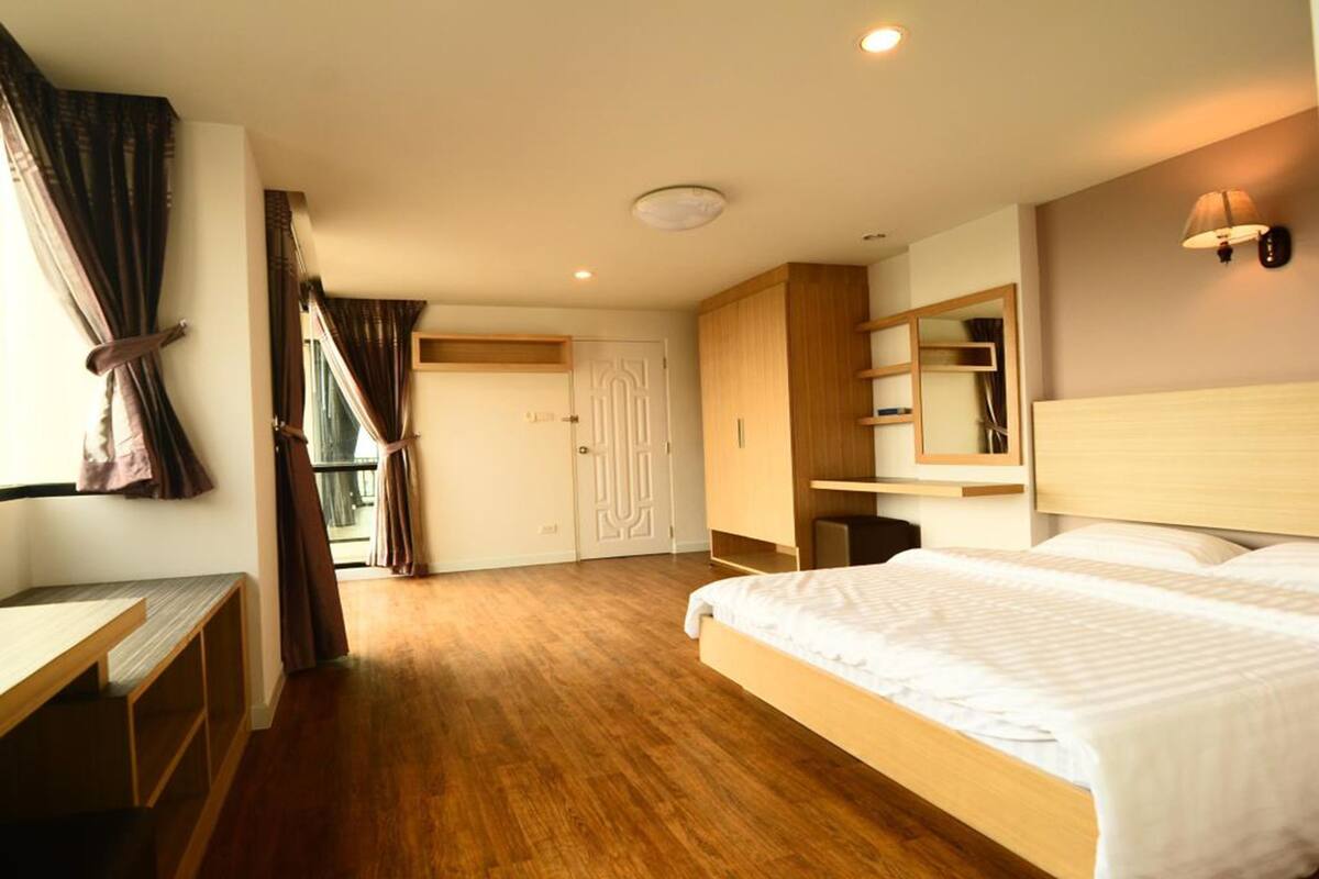 Corner Room