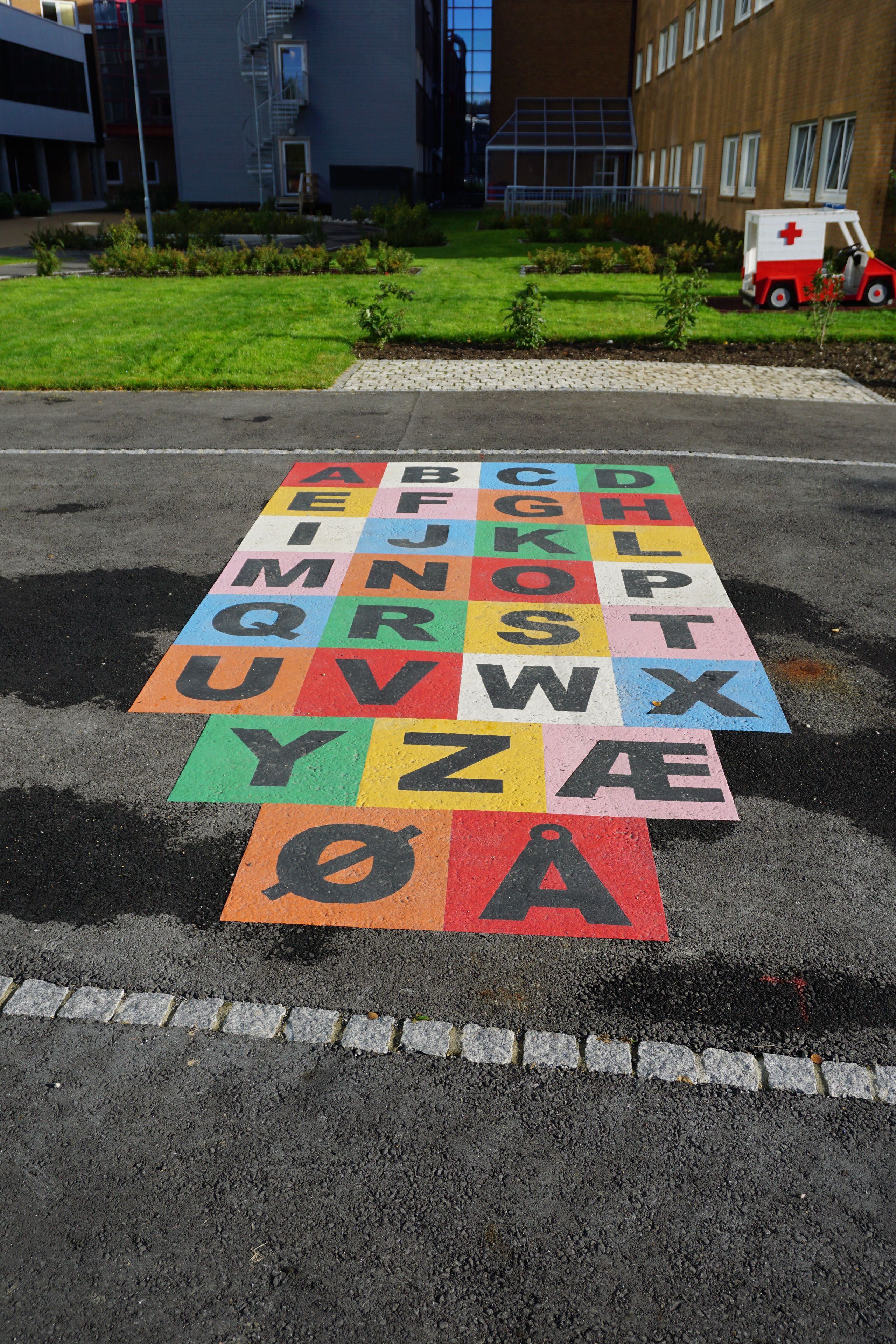 children’s play area – outdoor