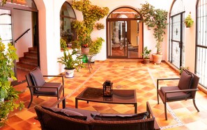 Porch - Casa Don Lope (Priego de Córdoba)