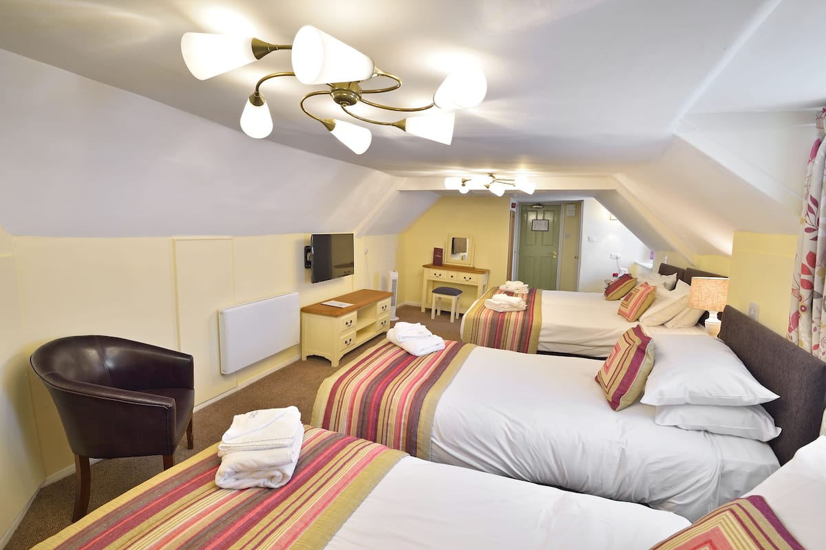 Desk, iron/ironing board, free WiFi, bed sheets