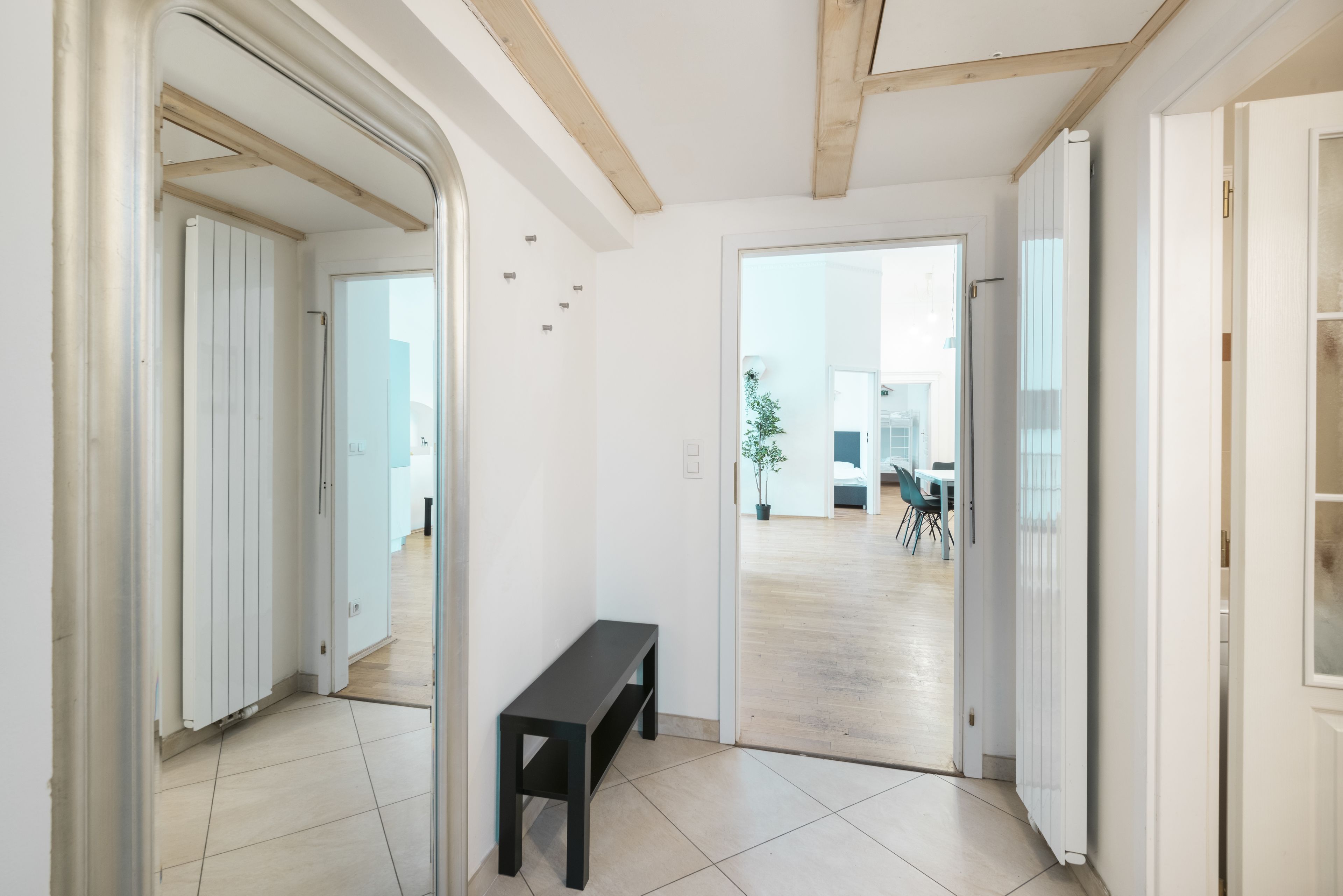 Leilighet – exclusive, 2 soverom, mellometasje (Apt 9) | Safe på rommet, skrivebord, strykejern/-brett og wi-fi (inkludert)