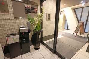 Lobby lounge - Petit Grande Homes (Tokyo)
