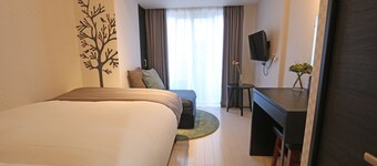 Petit Grande Homes