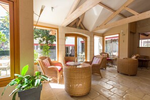 Sala de estar en el lobby