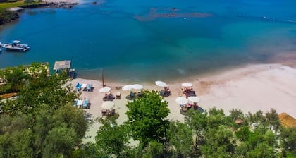 Lagoon Boutique Hotel