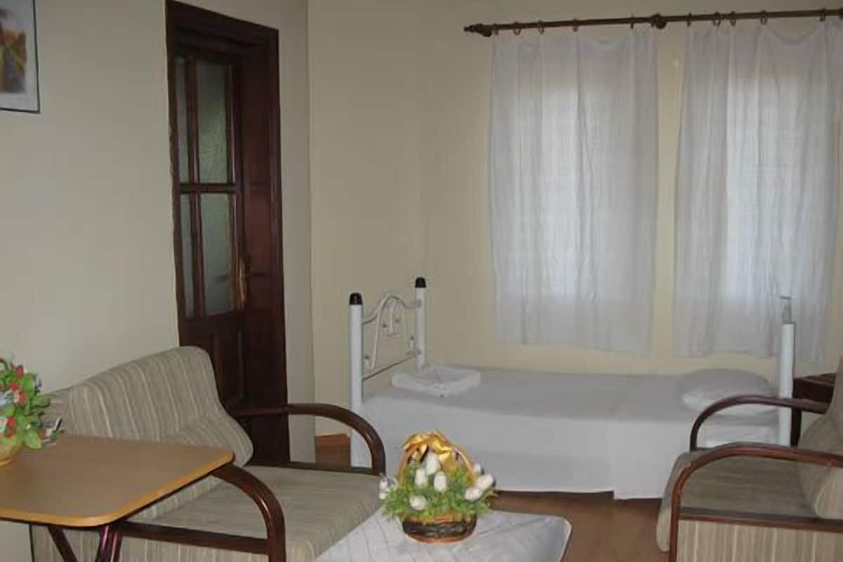 Single Room | Living area | LCD TV
