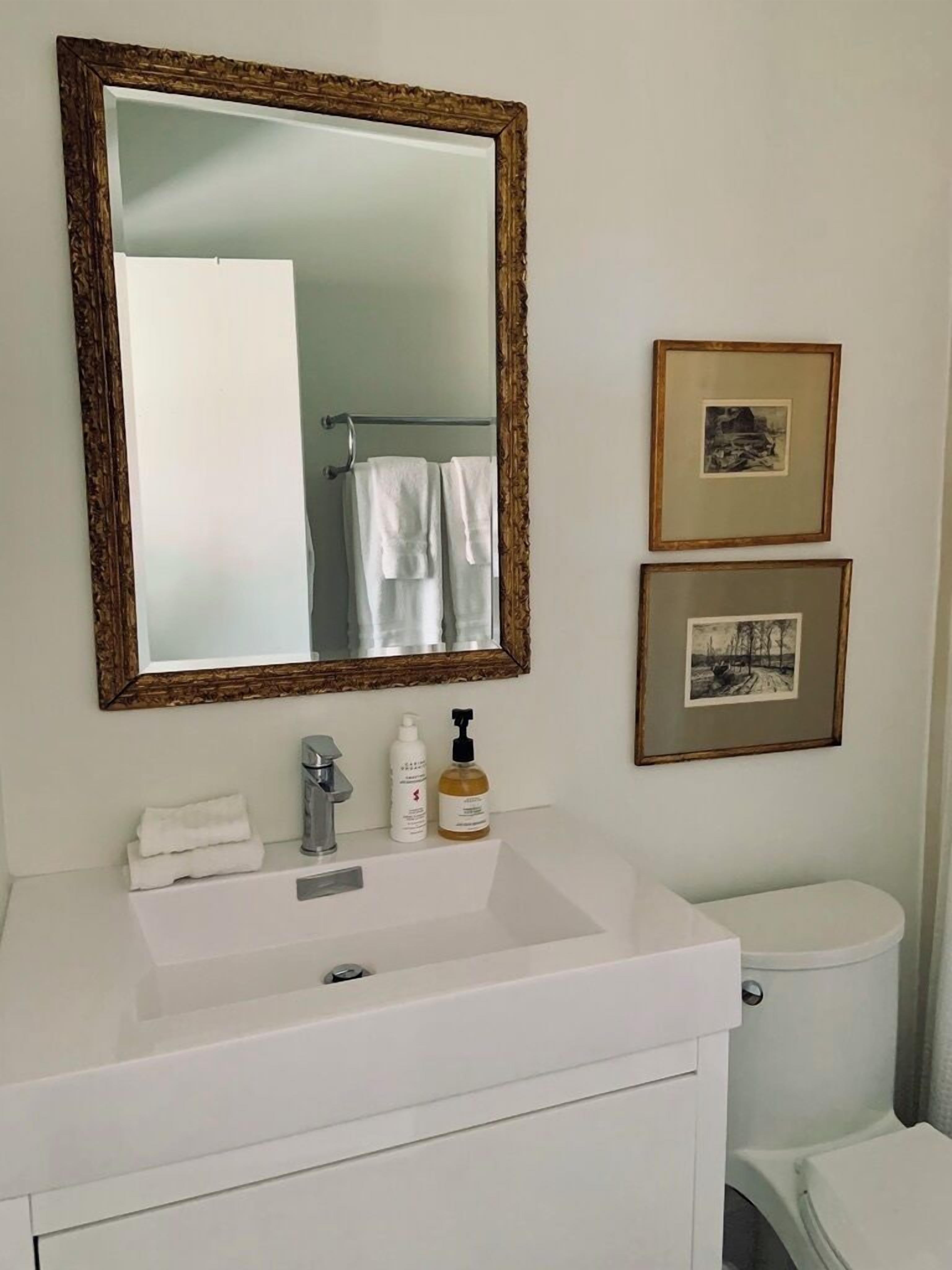 Photo - South Landing Inn