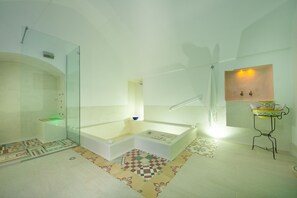 Sauna, bañera de hidromasaje, baño turco, baño turco/hammam 