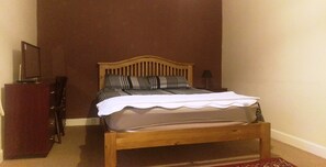 Desk, iron/ironing board, free WiFi - Meldrum Arms Hotel (Inverurie)