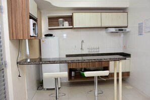 Apartment (185) | Private kitchenette | Microwave - Reserve Caldas Lacqua 1 (Caldas Novas)