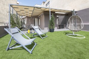 إستديو - بشرفة | شرفة/رواق