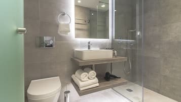 Family Apartment | Bathroom
