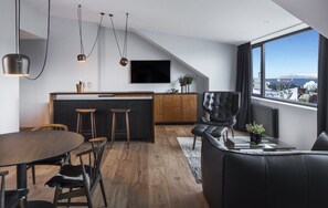 Suite (Panorama) | Sengetøy av topp kvalitet, dundyner og memory foam-senger