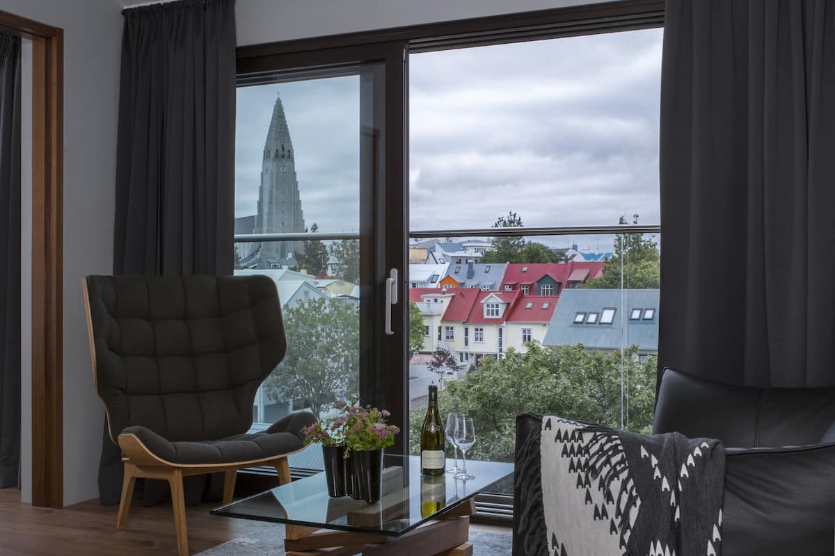 City Suite | Premium bedding, down duvets, memory-foam beds, free minibar
