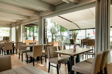 Restaurant. Seehotel am Tankumsee