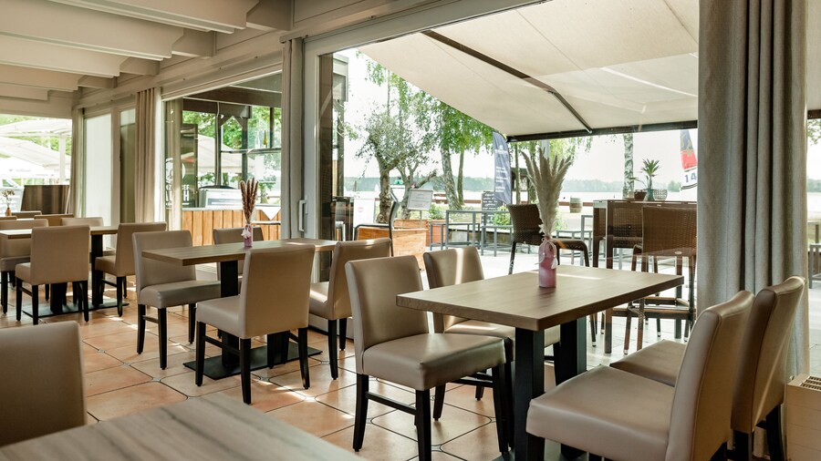 Seehotel am Tankumsee