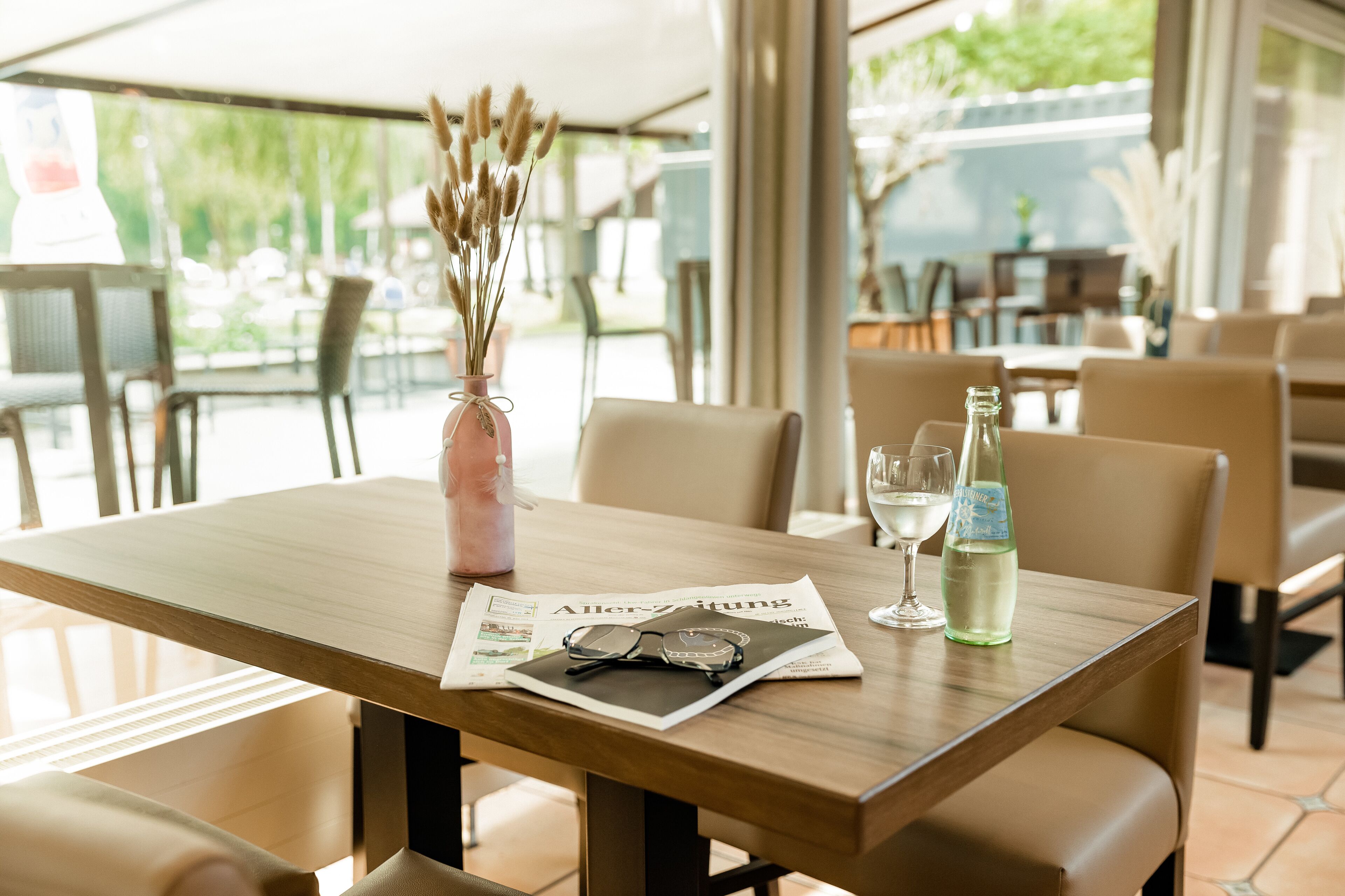 Tägliches Frühstücksbuffet gegen Gebühr