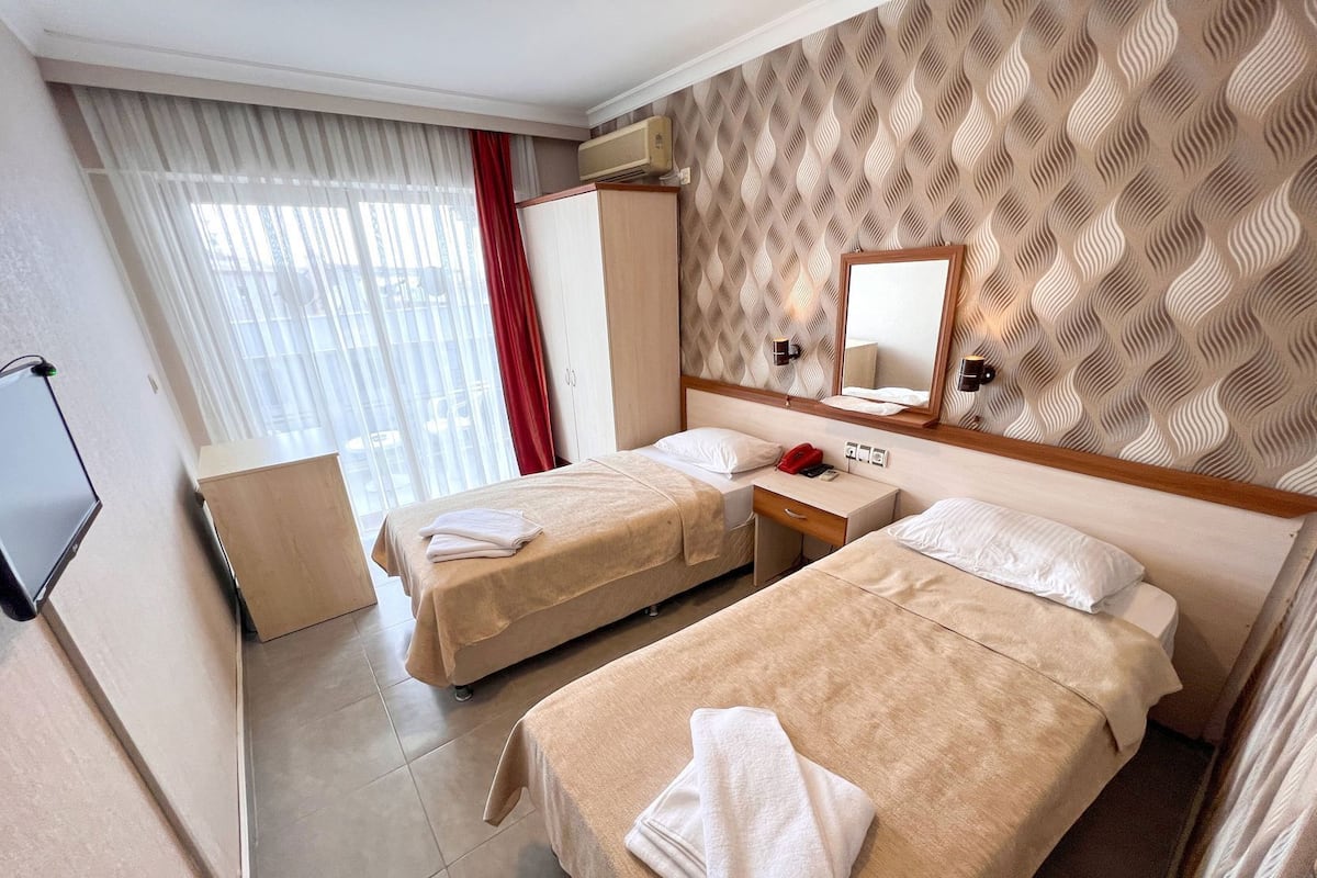 Minibar, Schreibtisch, kostenloses WLAN