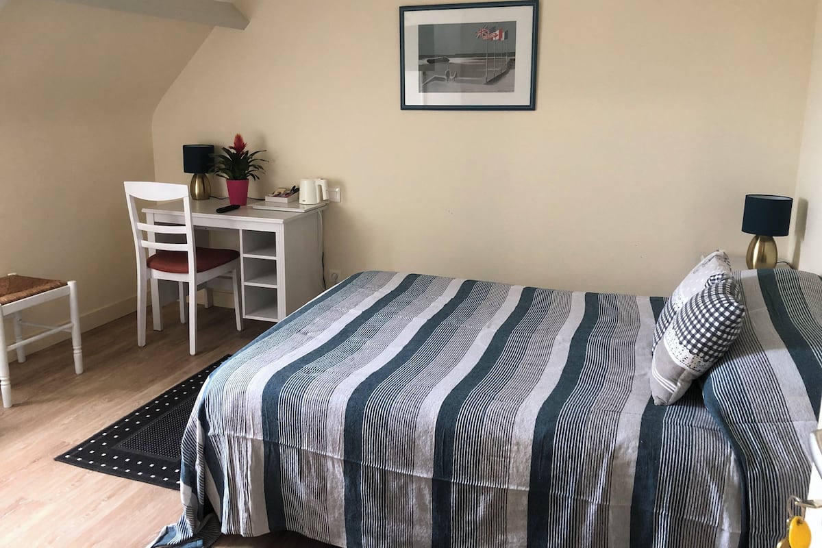 1 bedroom, premium bedding, individually decorated