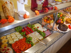 Desayuno buffet incluido todos los días 