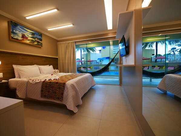 MASTER CASAL COM VARANDA | Minibar, in-room safe, desk, blackout drapes - Pousada Recanto dos Corais (Ipojuca)