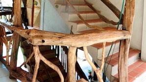 Staircase - Hostal El Lobo - Adults Only - Hostel (Rurrenabaque)