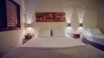 Standard-huone | Minibaari, tallelokero huoneessa, ilmainen Wi-Fi, vuodevaatteet