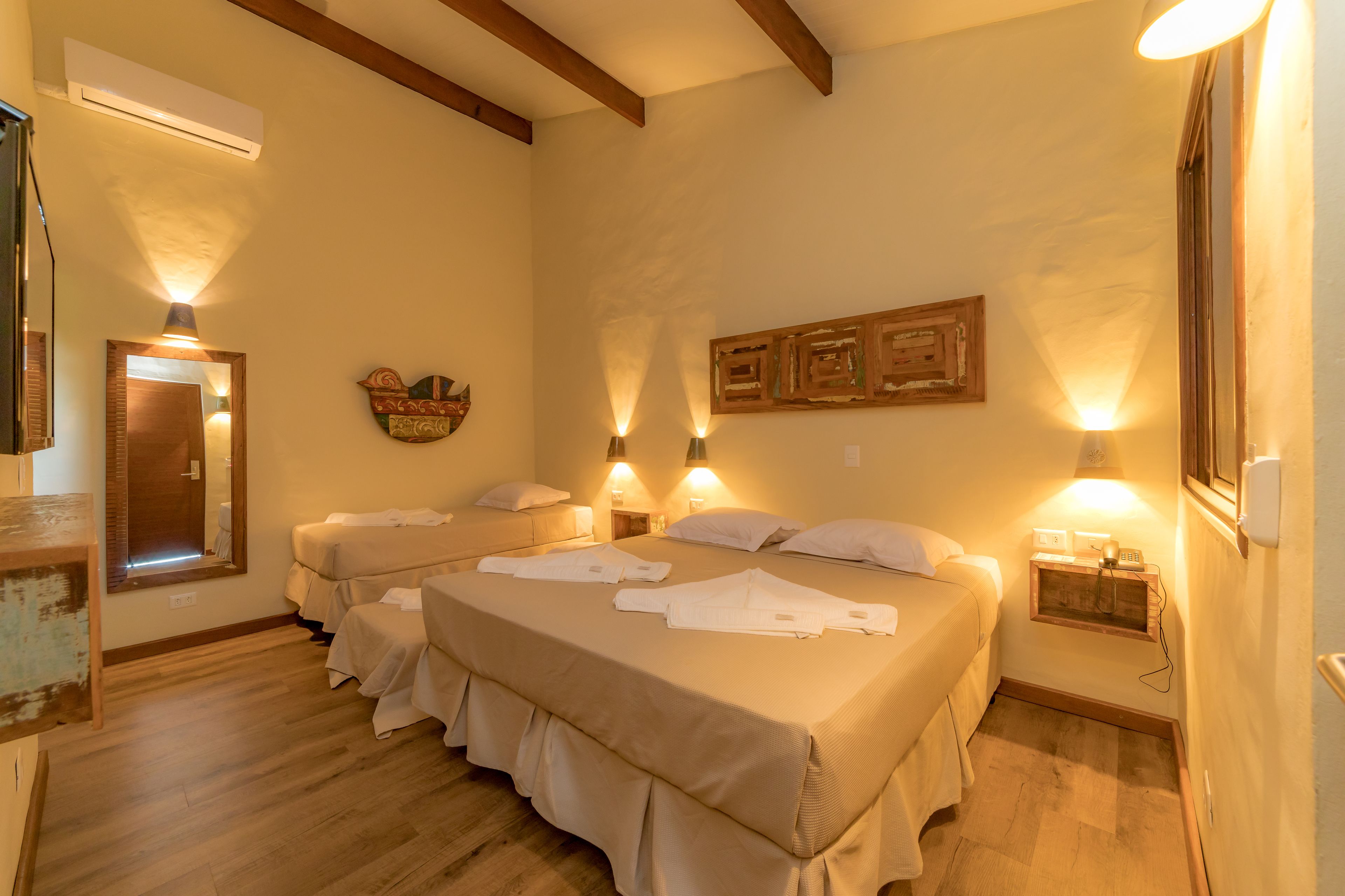 standard room | minibar, in-room safe, free wifi, bed sheets