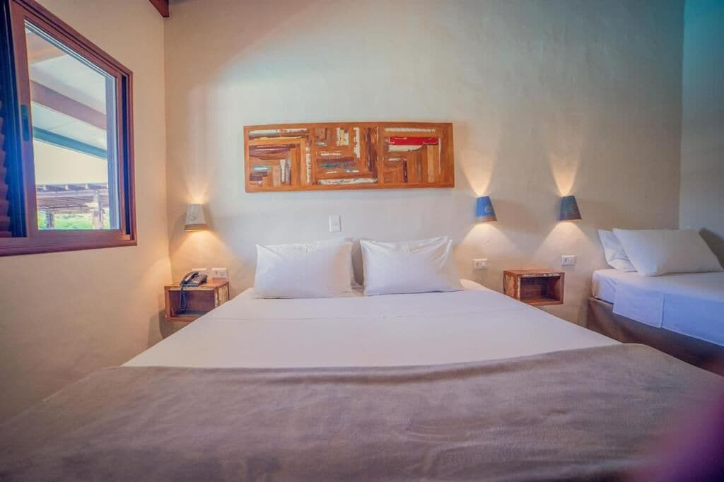 standard room | minibar, in-room safe, free wifi, bed sheets