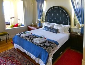 Luksusleilighet, 2 soverom | 2 soverom, sengetøy av topp kvalitet og safe på rommet