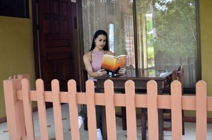 Terrace/patio - Hotel y Restaurante Las Tablitas (Monterrey)