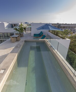 Outdoor pool, pool umbrellas