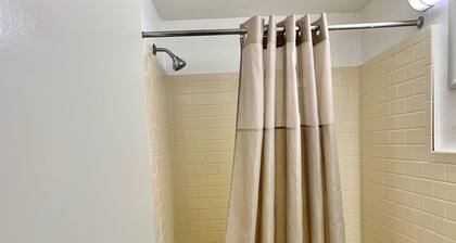 Scottish Inns and Suites - Bordentown