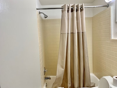 Scottish Inns and Suites - Bordentown