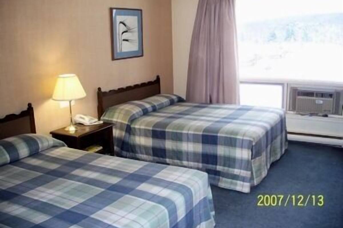 Room, 2 Double Beds | Desk, rollaway beds, free WiFi, bed sheets