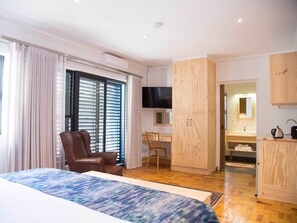 Chambre Deluxe, accessible aux personnes à mobilité réduite, rez-de-chaussée | Équipements de la chambre