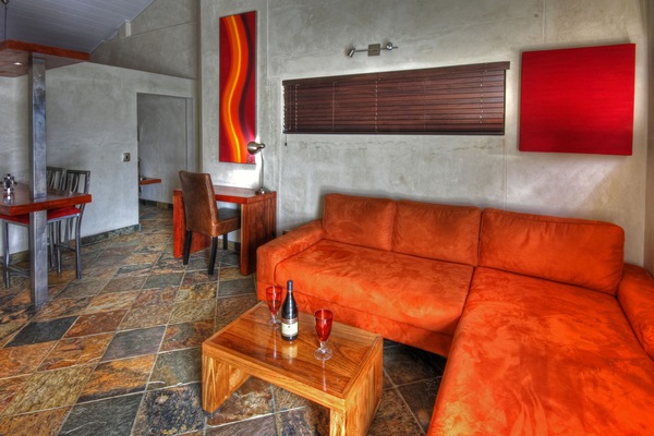 Apartament estàndard, 1 dormitori | Sala d'estar | Televisor de pantalla plana