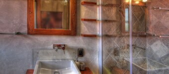 Hartmann Suites
