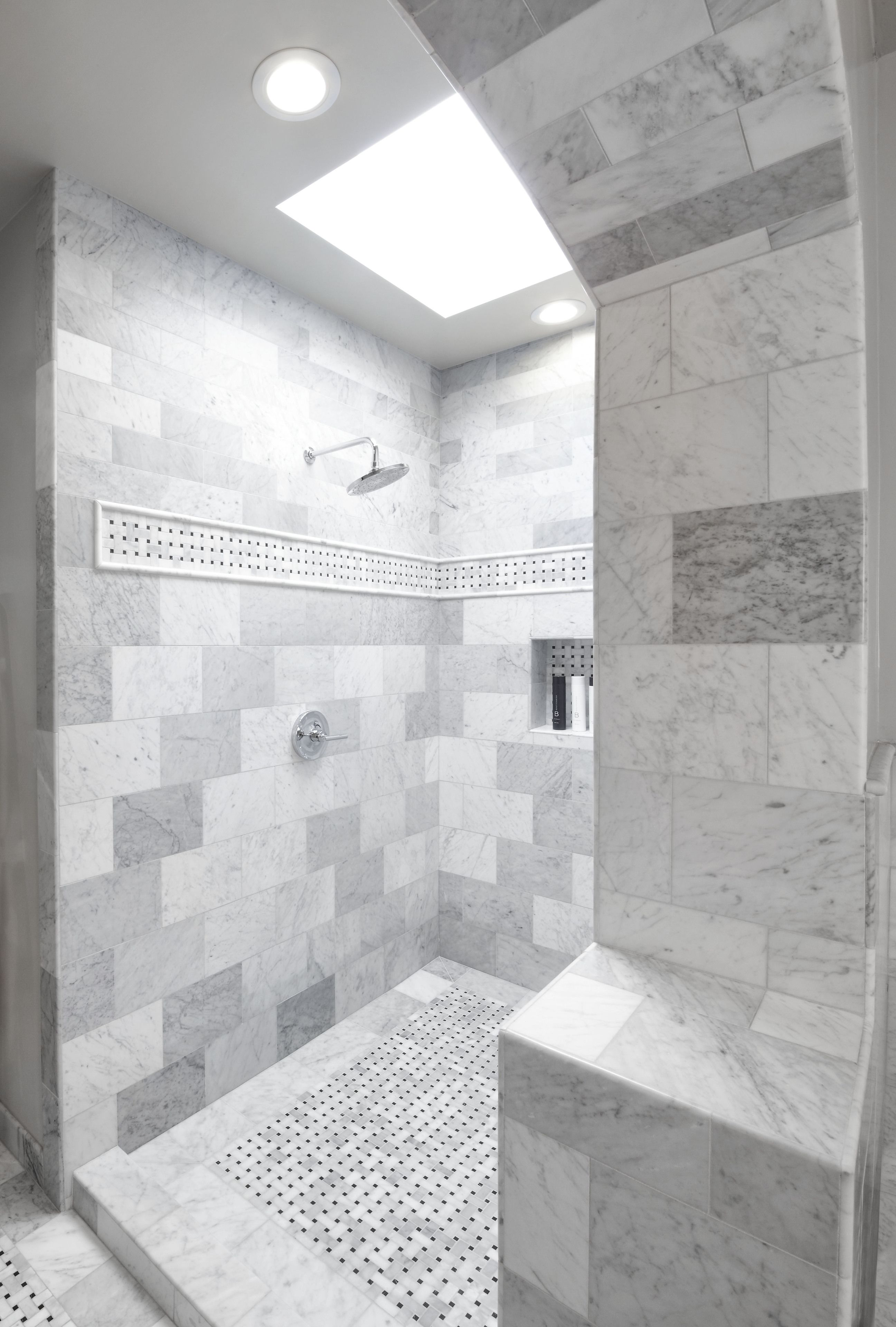 executive studio suite, 1 king bed, kitchenette, ground floor | bathroom shower